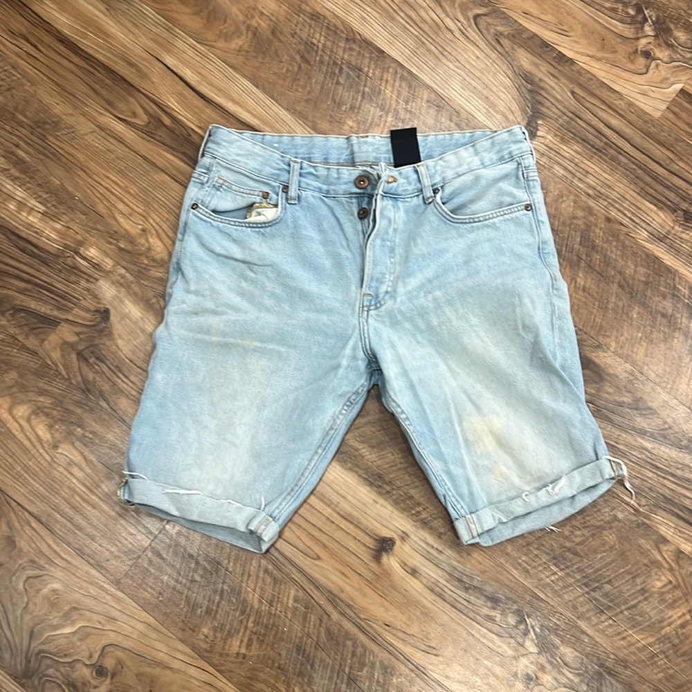H&M low waist shorts